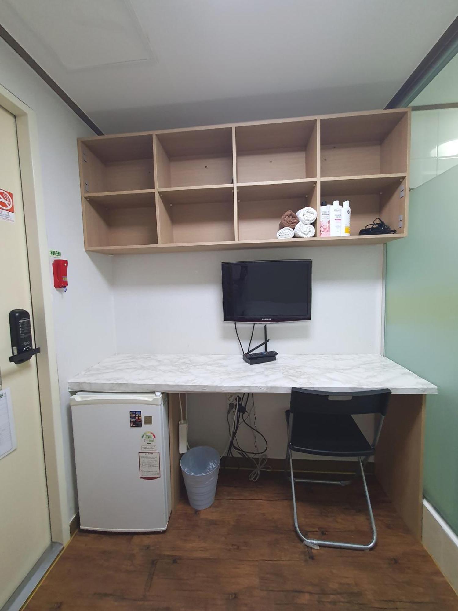 Apgujeong Home Seoul Exterior photo